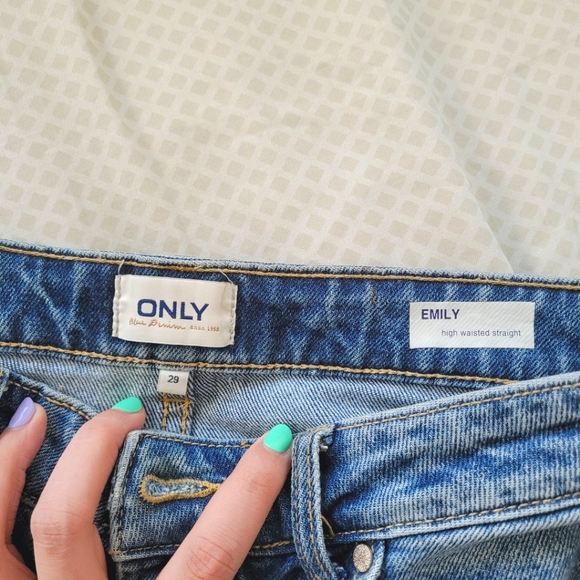 SOLD - Picture 2 of 6